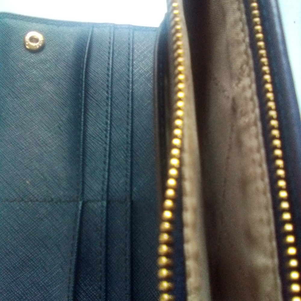 Michael Kors large wallet and card case holder - Picture 4 of 9